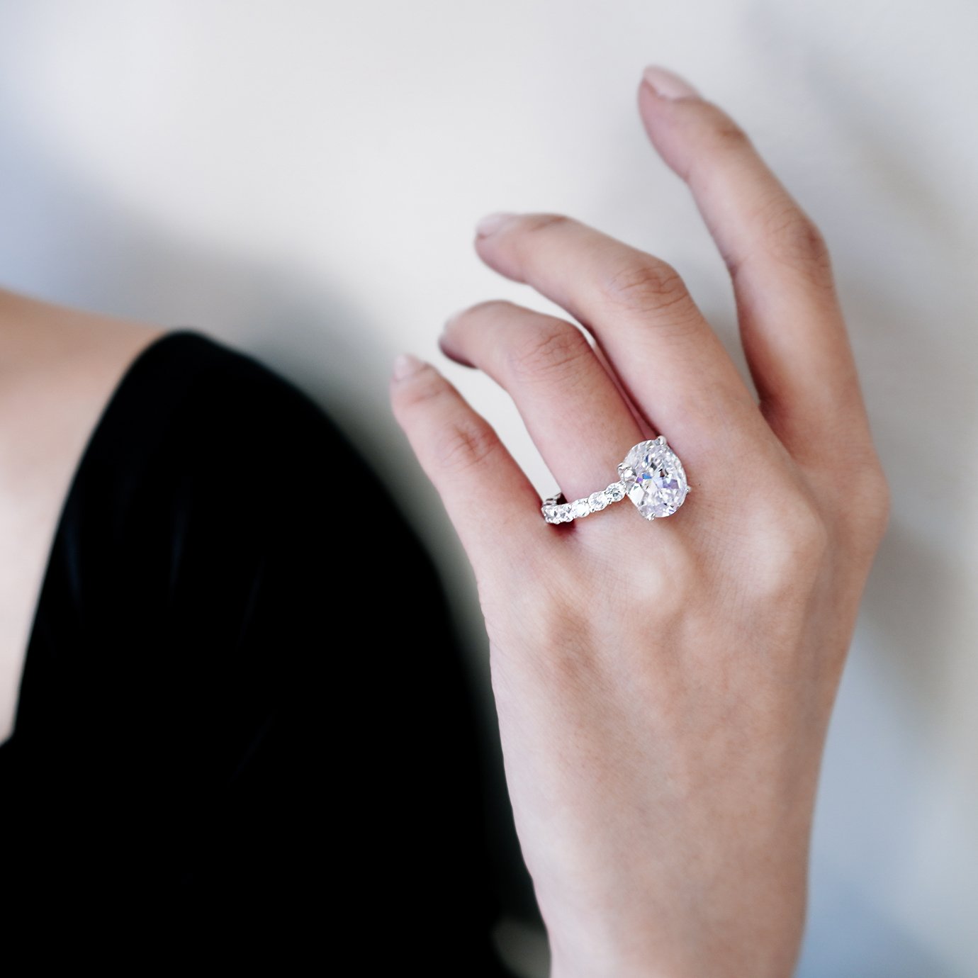 1.0 - 4.0 CT Oval Hidden Halo CVD F/VS2 Diamond Engagement Ring