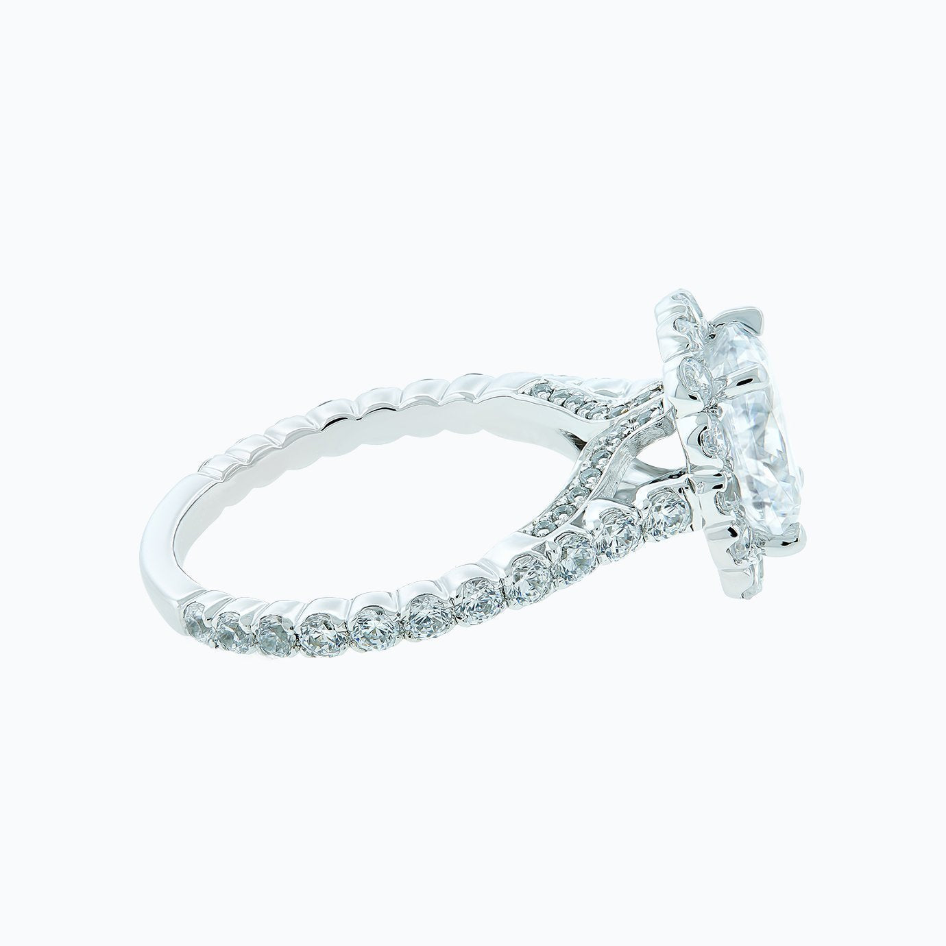 2.0 CT Cushion Halo CVD F/VS2 Diamond Engagement Ring