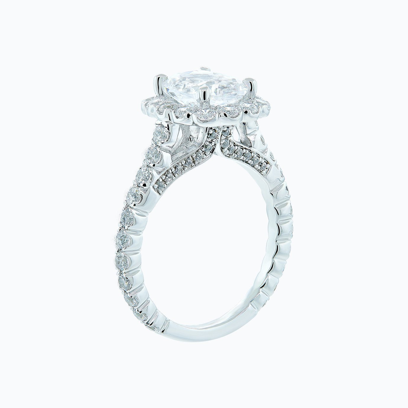 2.0 CT Cushion Halo CVD F/VS2 Diamond Engagement Ring
