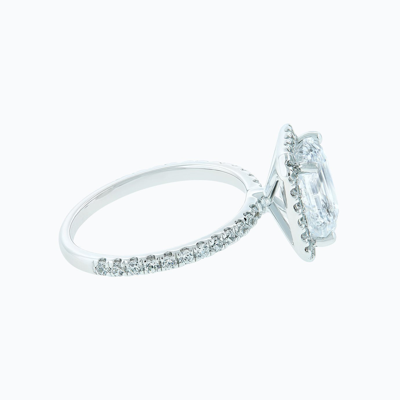 2.0 CT Radiant Halo CVD F/VS2 Diamond Engagement Ring