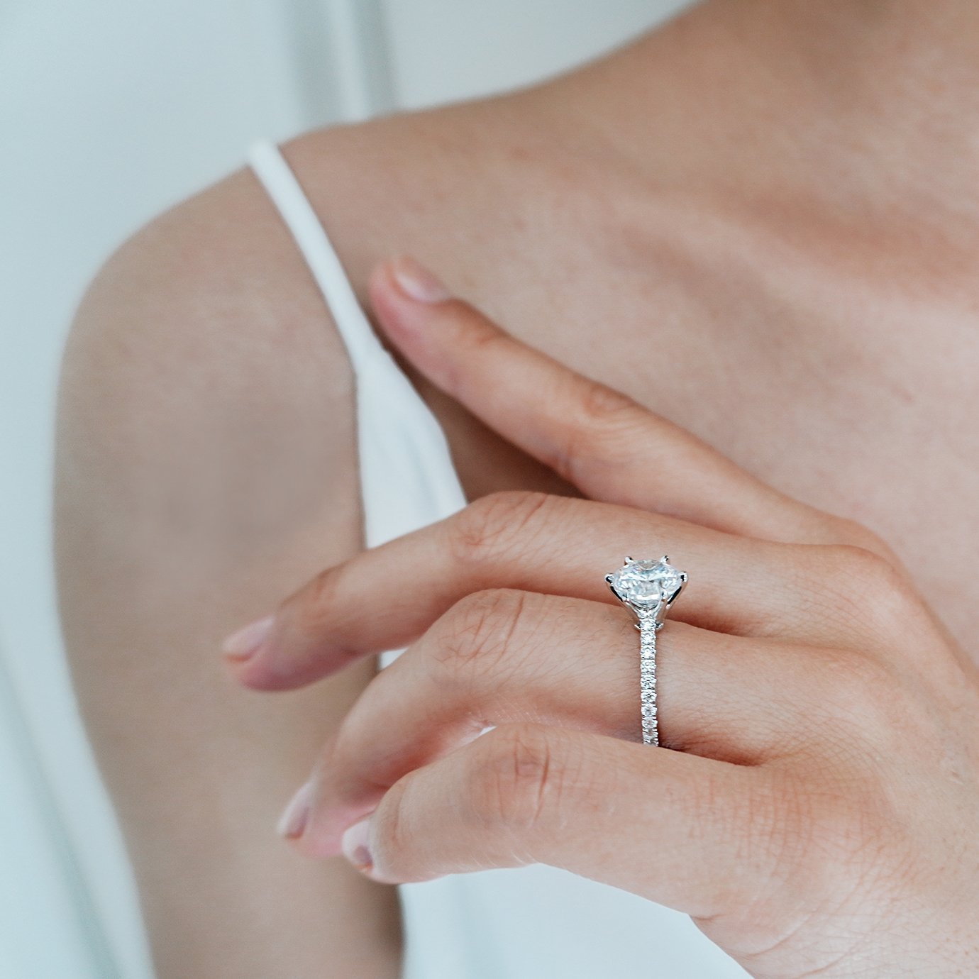 2.0 CT Round Pave Setting CVD F/VS2 Diamond Engagement Ring