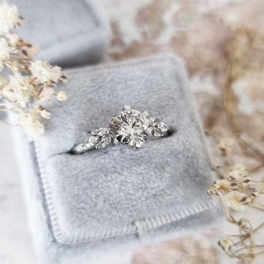 1.0 CT Round Cluster CVD E/VS1 Diamond Engagement Ring