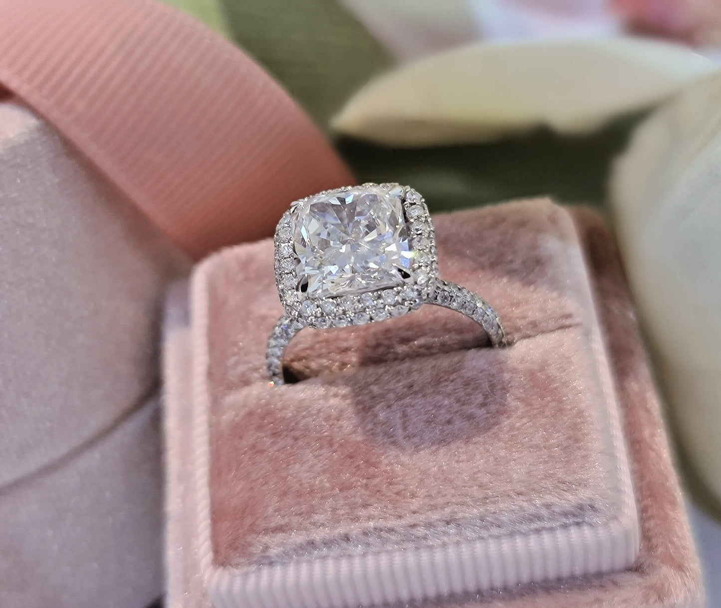 3.0 CT Cushion Halo CVD G/VS1 Diamond Engagement Ring